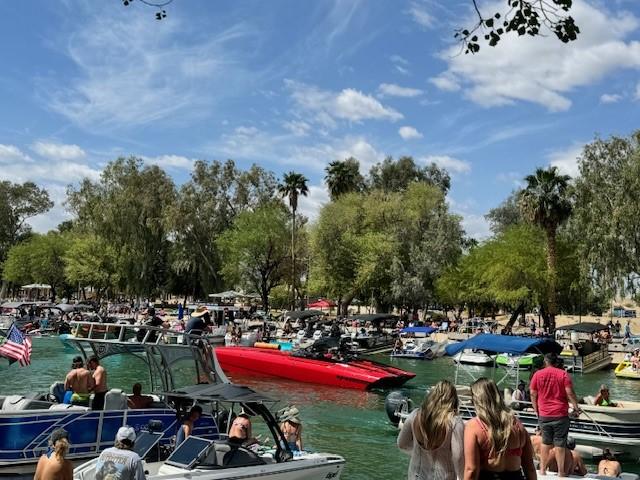 The Goldwater Bank Lake Havasu team at desert storm boating event